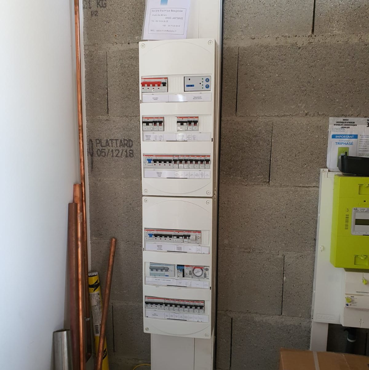 borne 22kW triphasé à GUEIREINS