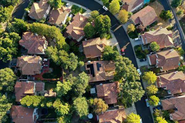 You are currently viewing Combien de panneaux solaires faut-il pour alimenter une maison ?